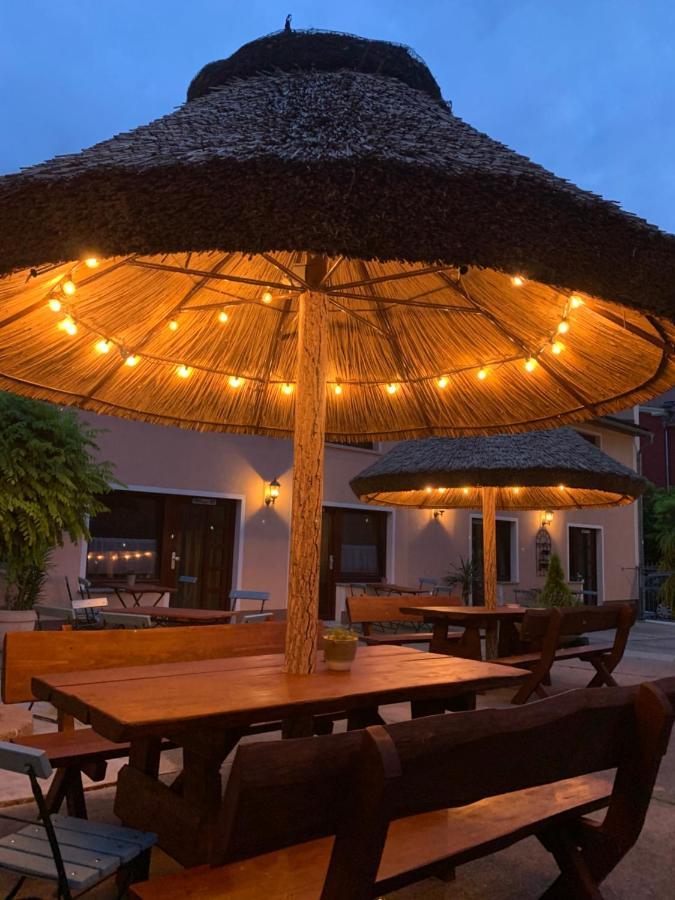 Pension Cubana Ротенбург Екстериор снимка